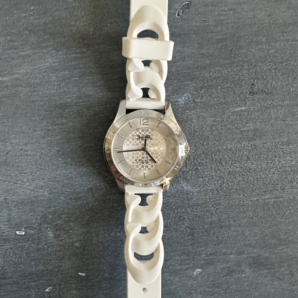 NWT Coach Maddy Silicone Band Watch